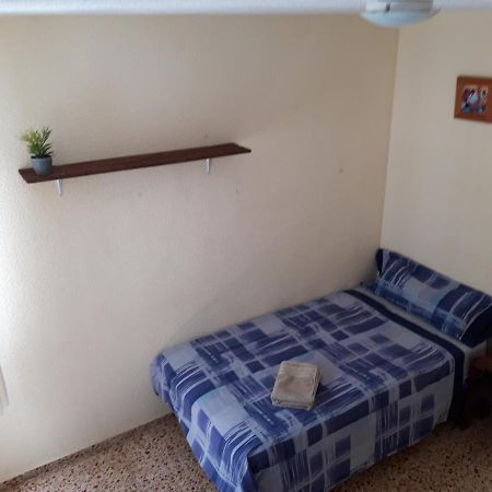 Central Accommodation Аликанте Экстерьер фото